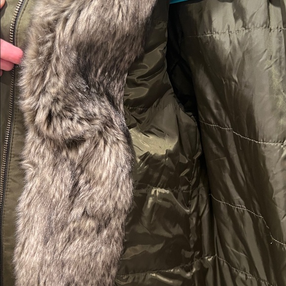Banana Republic Olive Utility Jacket with Faux Fur Hood - Picture 7 of 10